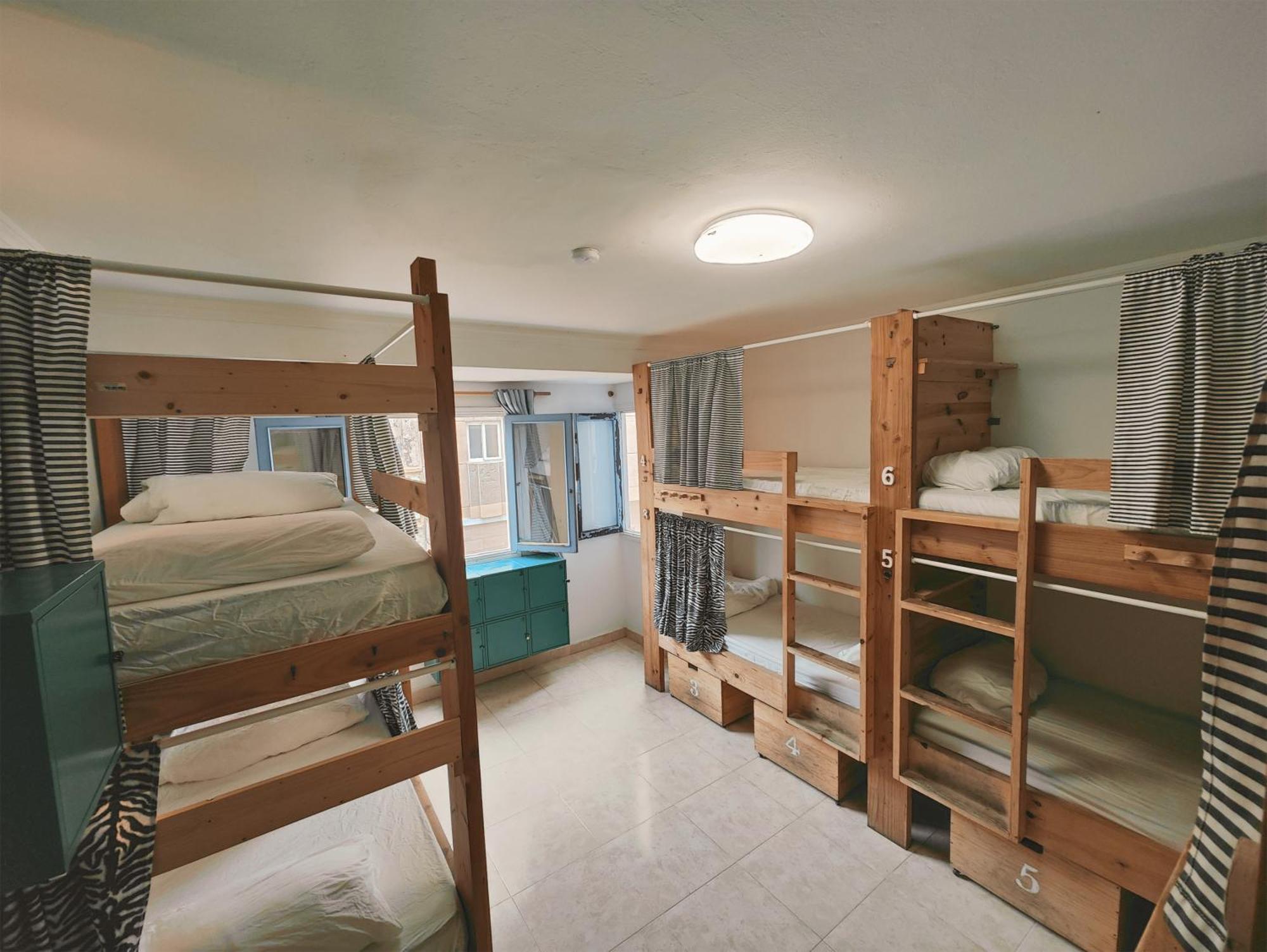 La Ventana Azul Surf Hostel 大加那利岛拉斯帕尔马斯 外观 照片