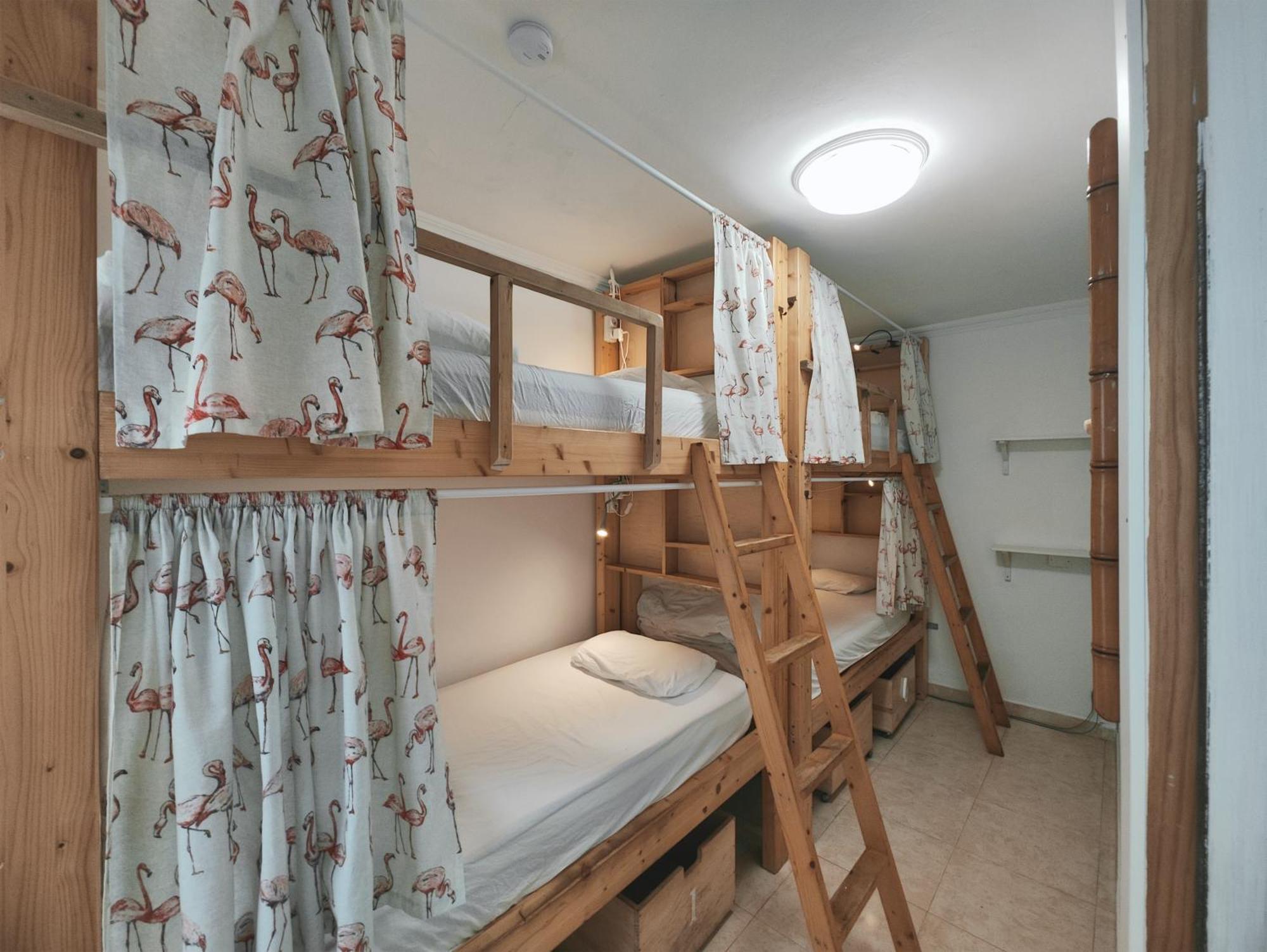 La Ventana Azul Surf Hostel 大加那利岛拉斯帕尔马斯 外观 照片