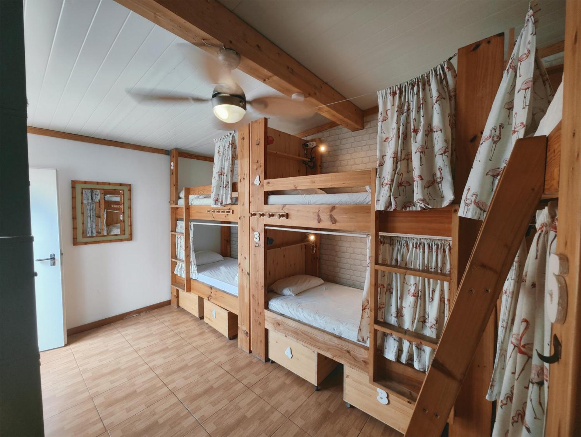 La Ventana Azul Surf Hostel 大加那利岛拉斯帕尔马斯 外观 照片